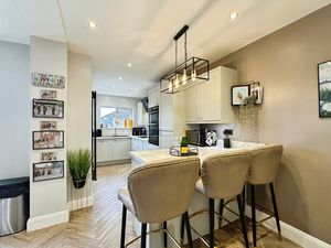 Kitchen- click for photo gallery